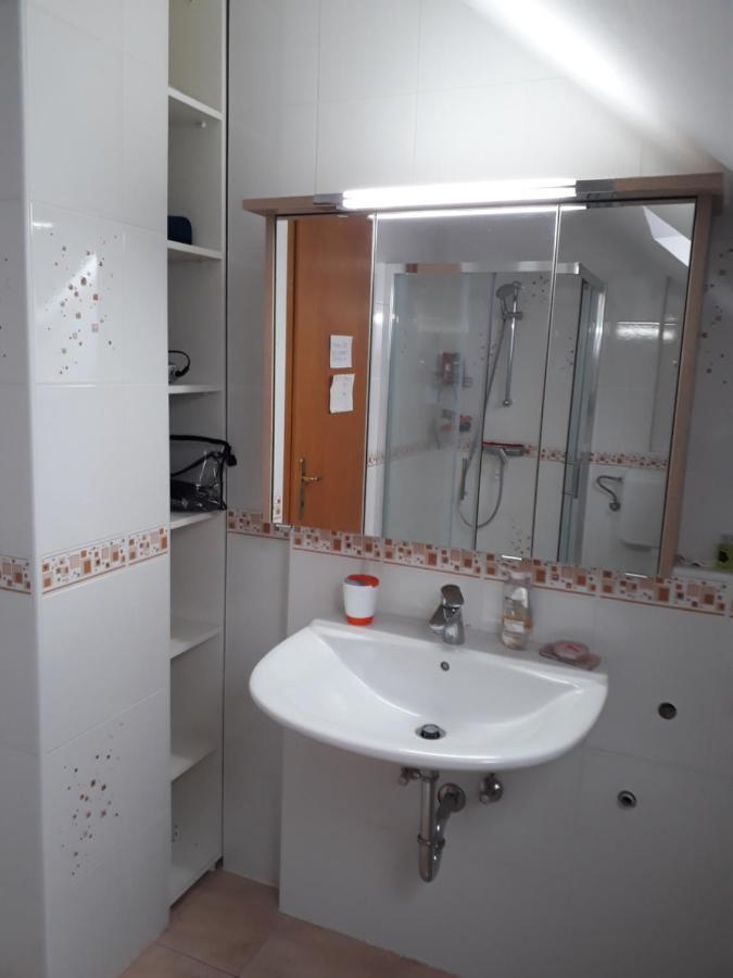 B&B Cerne Polhov Gradec Екстериор снимка