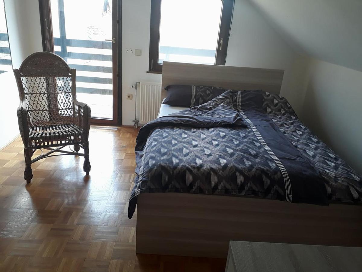 B&B Cerne Polhov Gradec Екстериор снимка